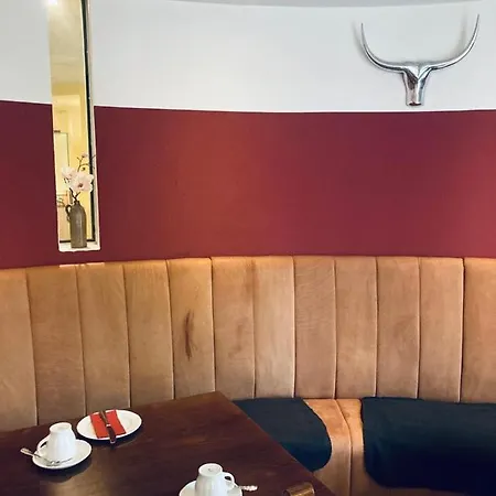Отель Rosenheimer Hof