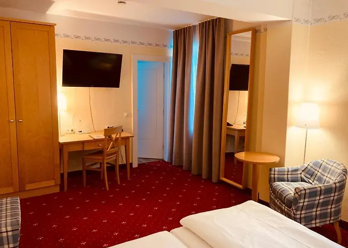 Rosenheimer Hof Hotel 3*