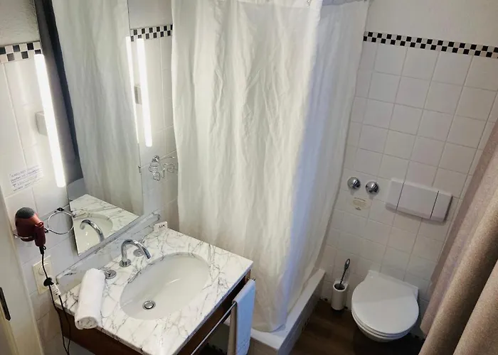 Rosenheimer Hof 3*